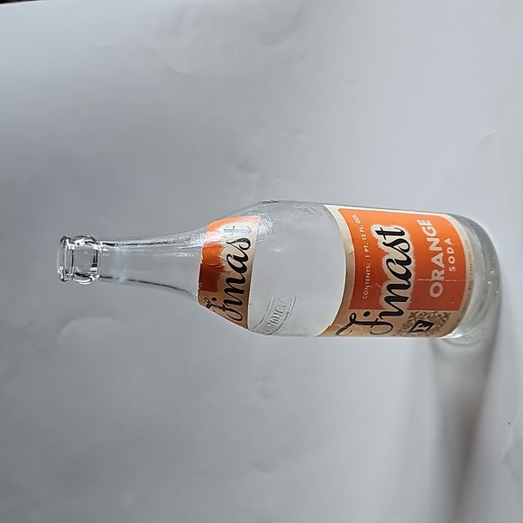 Vintage Orange soda bottle Finast Hartford Connecticut original Pop bottle 1pt - Picture 1 of 8
